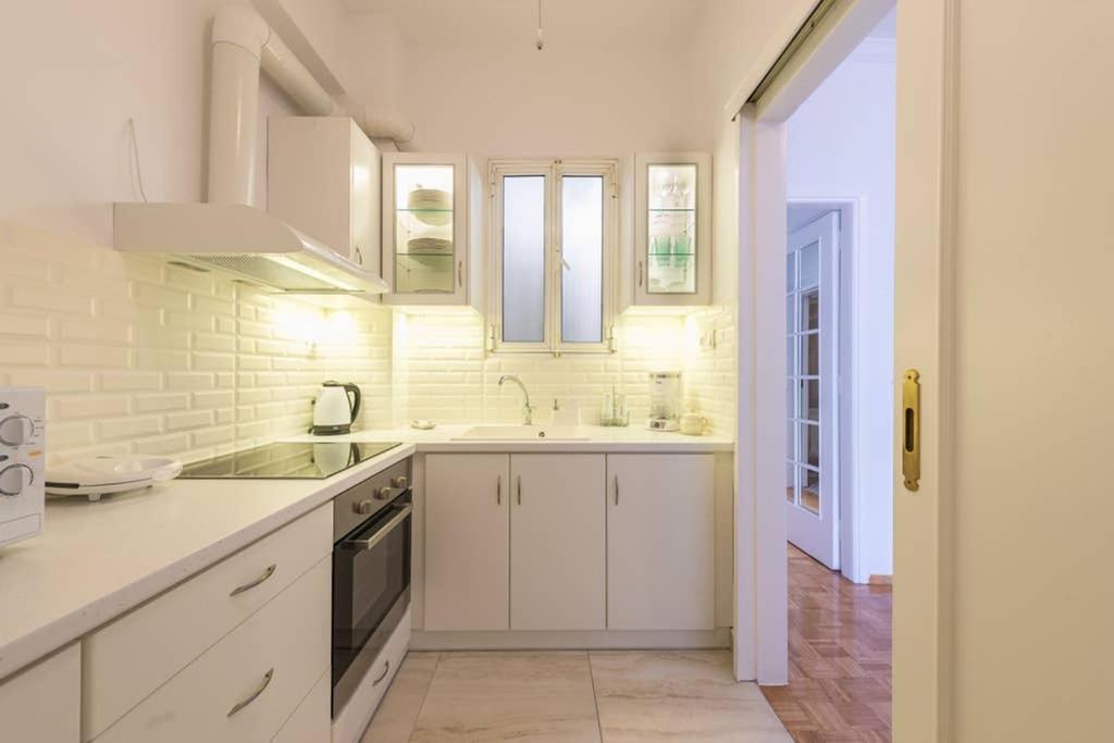 אתונה New! Bright & Remodeled 1Bed Apt 2Min Walk To Acropolis מראה חיצוני תמונה