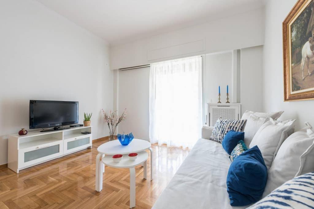 אתונה New! Bright & Remodeled 1Bed Apt 2Min Walk To Acropolis מראה חיצוני תמונה