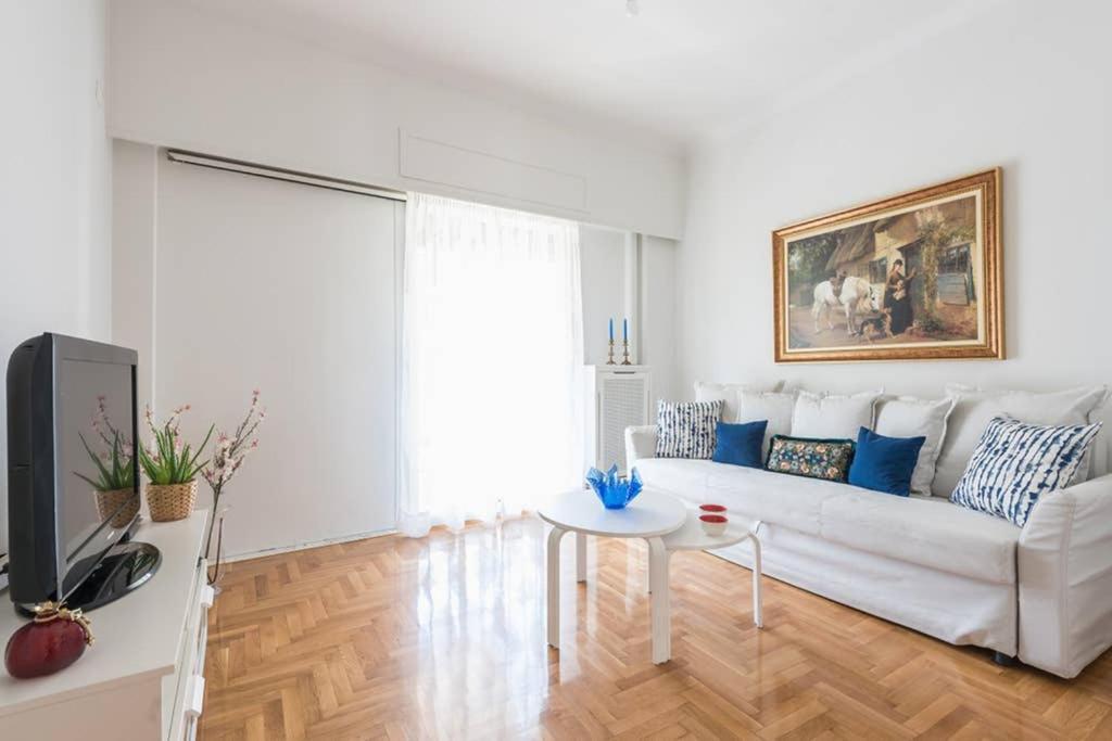 אתונה New! Bright & Remodeled 1Bed Apt 2Min Walk To Acropolis מראה חיצוני תמונה