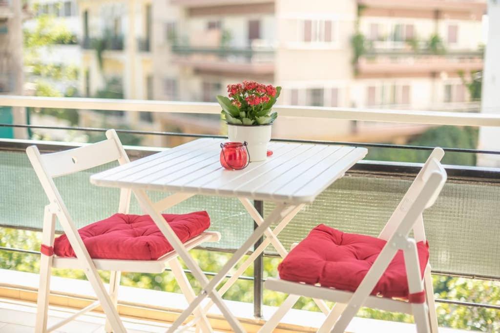 אתונה New! Bright & Remodeled 1Bed Apt 2Min Walk To Acropolis מראה חיצוני תמונה